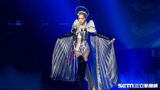 蔡依林中空洞洞辣翻　火焰胸罩太驚人