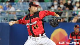 ▲味全龍終結者田澤純一。（圖／記者劉彥池攝影）