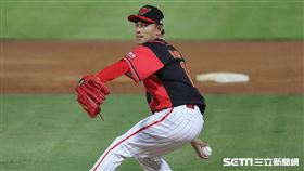 ▲味全龍先發投手徐若熙。（圖／記者劉彥池攝影）