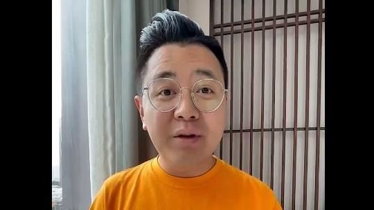 抵制炫富歪風！中國網紅改吃路邊攤