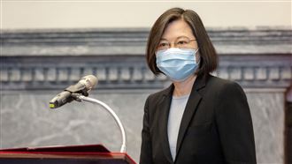 小英見環團：三接和藻礁定能找平衡點