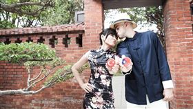 吳鳳35歲才有勇氣結婚！生2女兒坦言（圖／翻攝自吳鳳臉書）