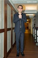 蔡小虎與獨居長者相見歡唱。（圖／記者楊澍攝影）