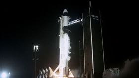 SpaceX第3次送人上ISS　首度重複使用火箭太空船（圖／翻攝自SpaceX推特