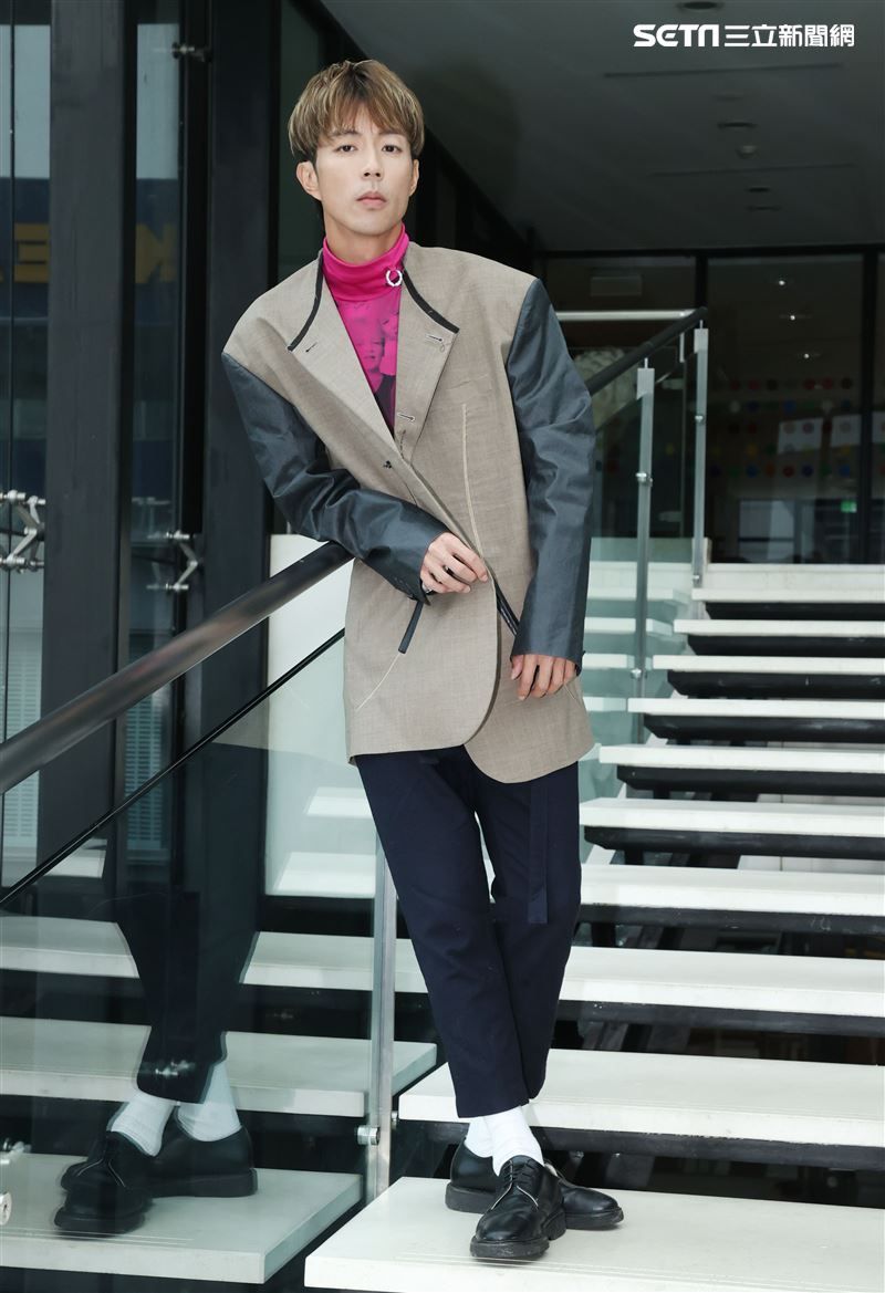 「全明星」廖允杰三立新聞網專訪。（記者邱榮吉/攝影）