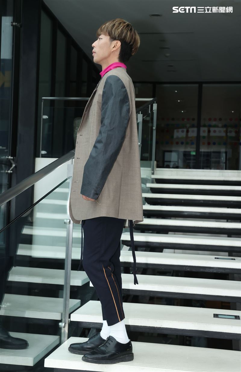 「全明星」廖允杰三立新聞網專訪。（記者邱榮吉/攝影）