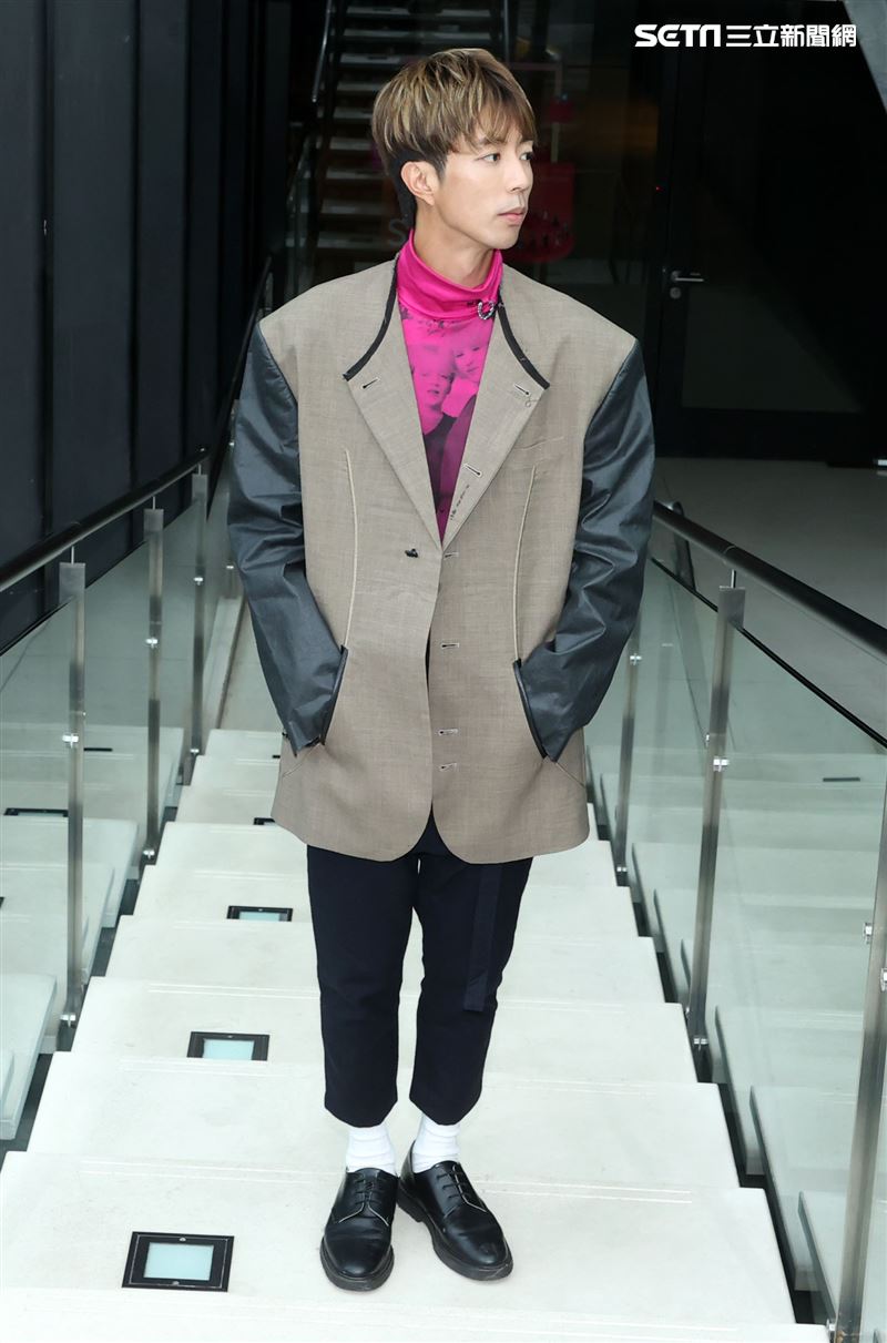 「全明星」廖允杰三立新聞網專訪。（記者邱榮吉/攝影）