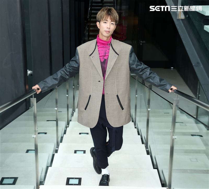 「全明星」廖允杰三立新聞網專訪。（記者邱榮吉/攝影）