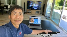 台裔工程師嚴正操控毅力號火星車美國國家航空暨太空總署（NASA）噴射推進實驗室（JPL）台裔工程師嚴正與團隊未來3個月，將在加州巴沙迪納（Pasadena）的控制中心操控火星探測車「毅力號」（Perseverance）。（嚴正提供）中央社記者林宏翰洛杉磯傳真　110年2月20日