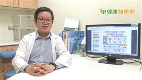 顏旭亨醫師解釋，臨床上藥物治療包括荷爾蒙治療、標靶藥物及化學治療等，而荷爾蒙治療中有一款新型長效注射凝膠劑目前已獲健保給付，便利性高、疼痛感低的特色，提供患者另一個治療新選擇。