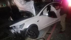 台中,特斯拉,貸款