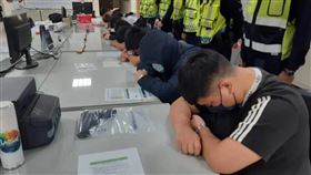 苗栗,停車糾紛,空氣鎗,屁孩,砸屋（圖／翻攝畫面）