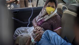 印度醫療資源崩潰　買不起藥只能等死