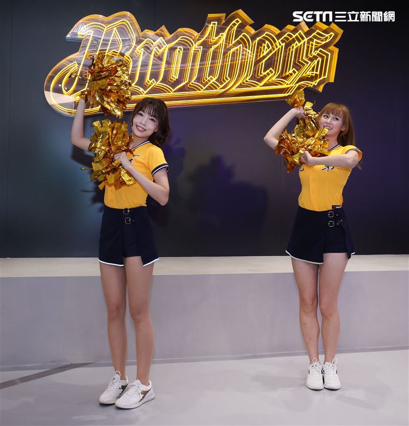 中信兄弟南港旗艦店2.0「B-SPACE」開幕。（記者邱榮吉/攝影）