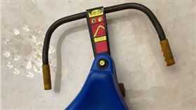 甩尾神車，扭扭車，玩到雷殘、摔斷牙也要玩（圖／翻攝自臉書爆怨2公社）