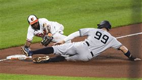 ▲賈吉（Aaron Judge）衝三壘遭觸殺。（圖／美聯社／達志影像）