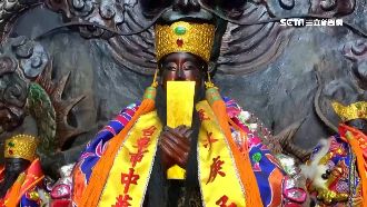 保生大帝鬍鬚多3倍長　信眾驚：神蹟