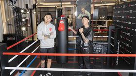 瘦子E.So及小春出席Longchamp X EU 王者聯名系列上市發表會。（圖／Longchamp提供）