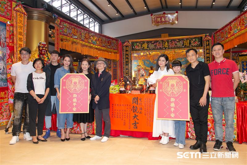 鄧志鴻、高宇蓁、赫容、吳以涵、Selina、陳以文出席電影《頭七》開鏡記者會。（圖／記者楊澍攝影）