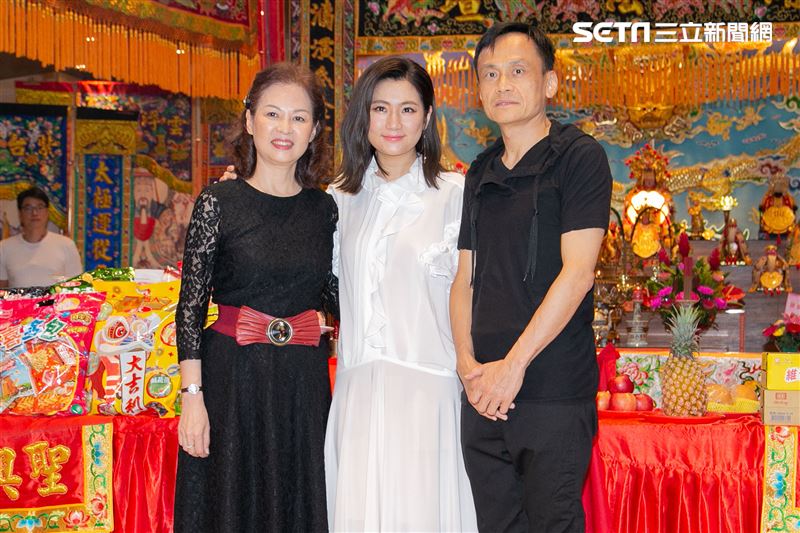 鄧志鴻、高宇蓁、赫容、吳以涵、Selina、陳以文出席電影《頭七》開鏡記者會。（圖／記者楊澍攝影）