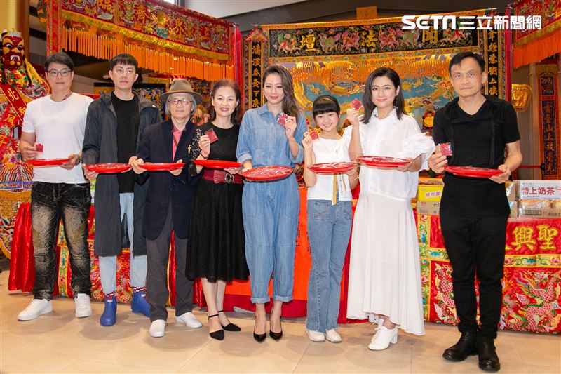 鄧志鴻、高宇蓁、赫容、吳以涵、Selina、陳以文出席電影《頭七》開鏡記者會。（圖／記者楊澍攝影）