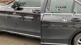 台中梧棲區名車遭開9槍。（圖／翻攝自畫面）