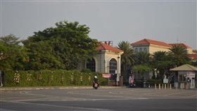 稻江科技暨管理學院將退場稻江科技暨管理學院副校長顏旭男表示，4月時董事會就已評估退場，13日下午開會向所有的教職員宣布將停招；目前全校還有1700多名學生，除今年畢業的，其餘都會輔導轉學，教職員則提供優惠離職方案。中央社記者蔡智明攝　109年5月13日