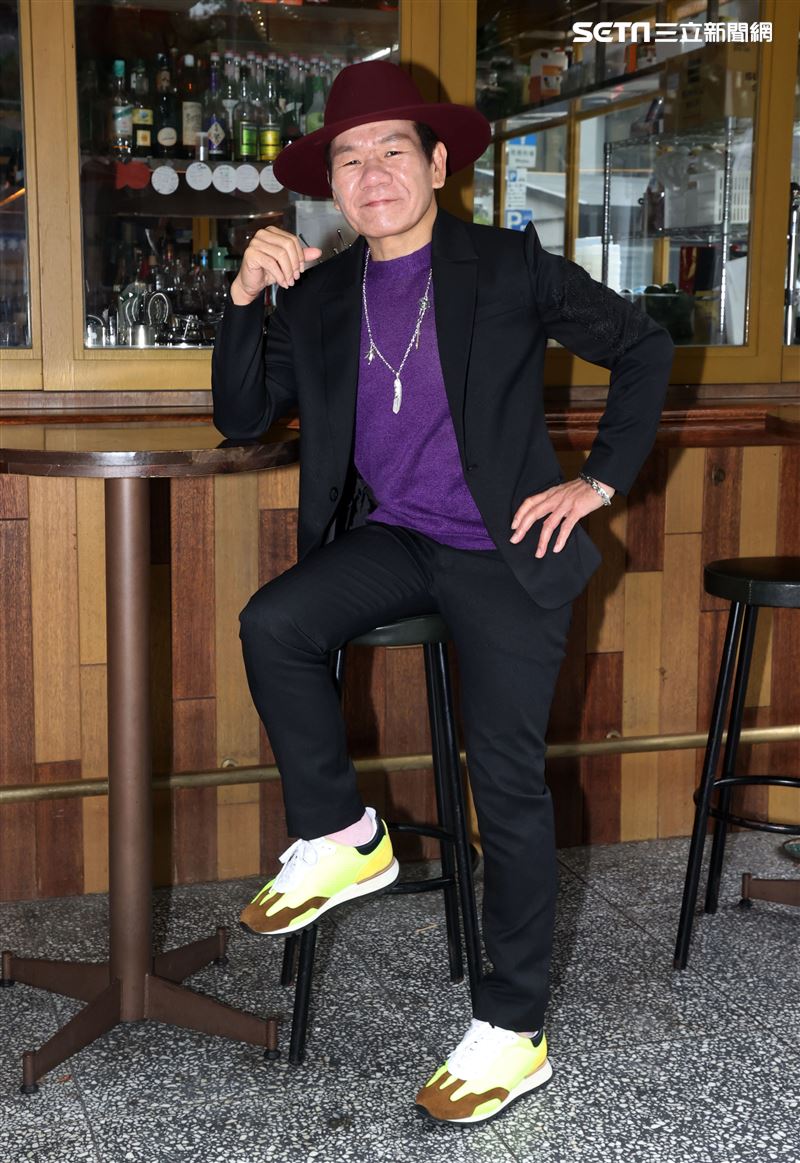 趙傳全新專輯「老不休」發表，承認已經離婚11年。（記者邱榮吉/攝影）