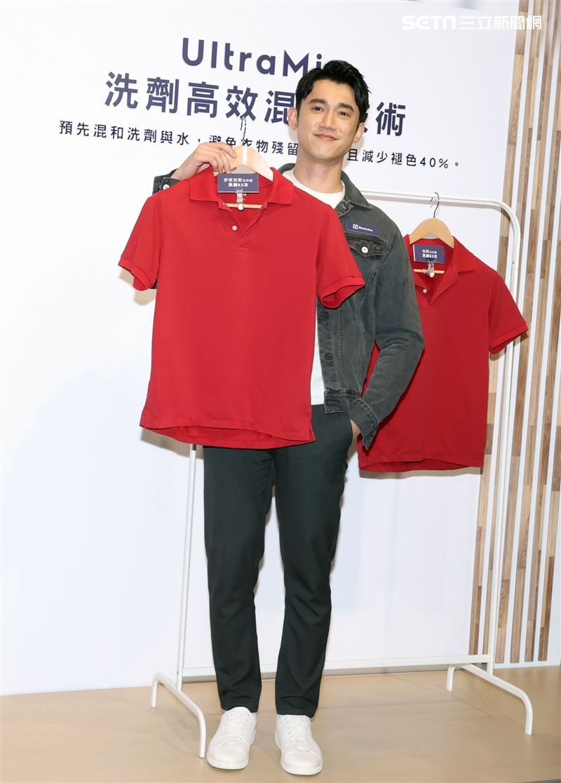 日前身體微恙的吳慷仁康復後出席伊萊克斯洗衣機發表會。（記者邱榮吉/攝影）