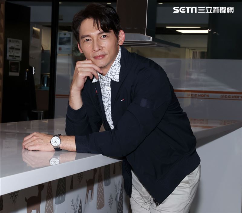 溫昇豪聯訪。（記者邱榮吉/攝影）