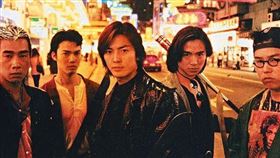 林曉峰（右）演出《古惑仔》中的「包皮」暴紅。（圖／劇照）