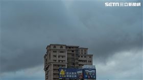 陰天/天氣/烏雲/大雨/鋒面（記者陳弋攝影）