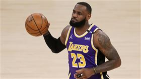 ▲詹姆斯（LeBron James）因傷缺席20場回歸。（圖／美聯社／達志影像）