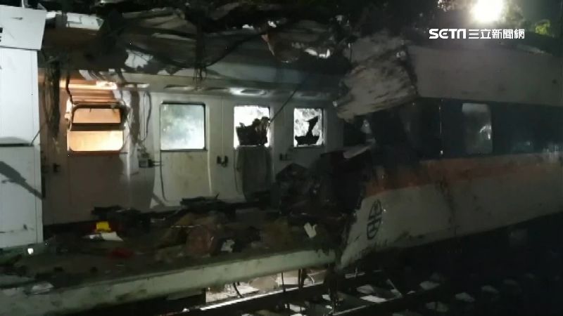 太魯閣受重創車廂　留置台鐵訓練中心