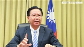 外交部長吳釗燮於4月30日「聖多納論壇」接受訪談。（圖／外交部提供）