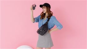 Arnold Palmer小雨傘包包，迪士尼米妮Gorgeous系列登場。（圖／Arnold Palmer提供）