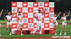 林驛騰生涯首安逆轉滿貫全壘打。（圖／記者王怡翔攝影）