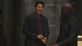 韓哥驚喜回歸「玩命關頭9」　感謝粉絲力挺飾演「韓哥」的姜成鎬（左）在好萊塢電影「玩命關頭9」驚喜回歸，感謝粉絲力邀他重返銀幕。（UIP提供）中央社記者葉冠吟傳真  110年4月30日