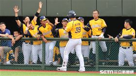 ▲中信兄弟外野手詹子賢炸裂2分砲。（圖／記者劉彥池攝影）