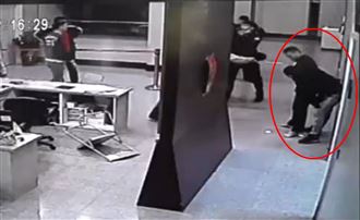 被指松山禍首　陳嘉昌竟誇他盡忠職守