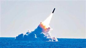 中國核飛彈巨浪3型（圖／翻攝自微博）