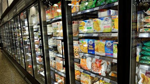 美版百元商店驚見女屍「全裸被放冷凍庫」