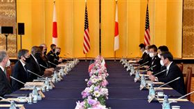 美國日本外長、防長舉行「2+2會談」。（圖／翻攝自茂木敏充推特）