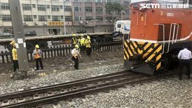 台鐵烏日成功站列車轉轍器撞壞　排除出軌　南下北上延誤
