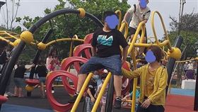 溜滑梯,共融式,港南運河公園,（圖／翻攝自臉書《路上觀察學院》）