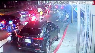 小強之亂5嫌竄逃　併排停車遭警盤查