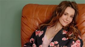 瑞莎拍攝BLUMARINE春夏系列。（圖／BLUMARINE提供）