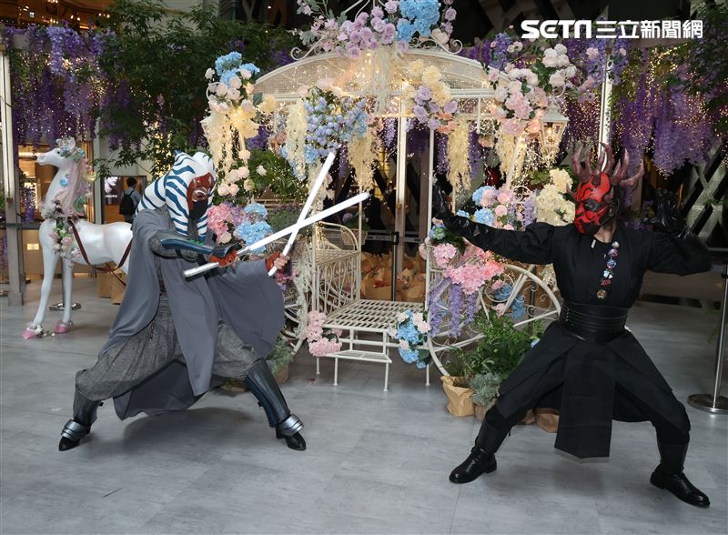 達斯魔、阿索卡出席星戰日。（記者邱榮吉/攝影）