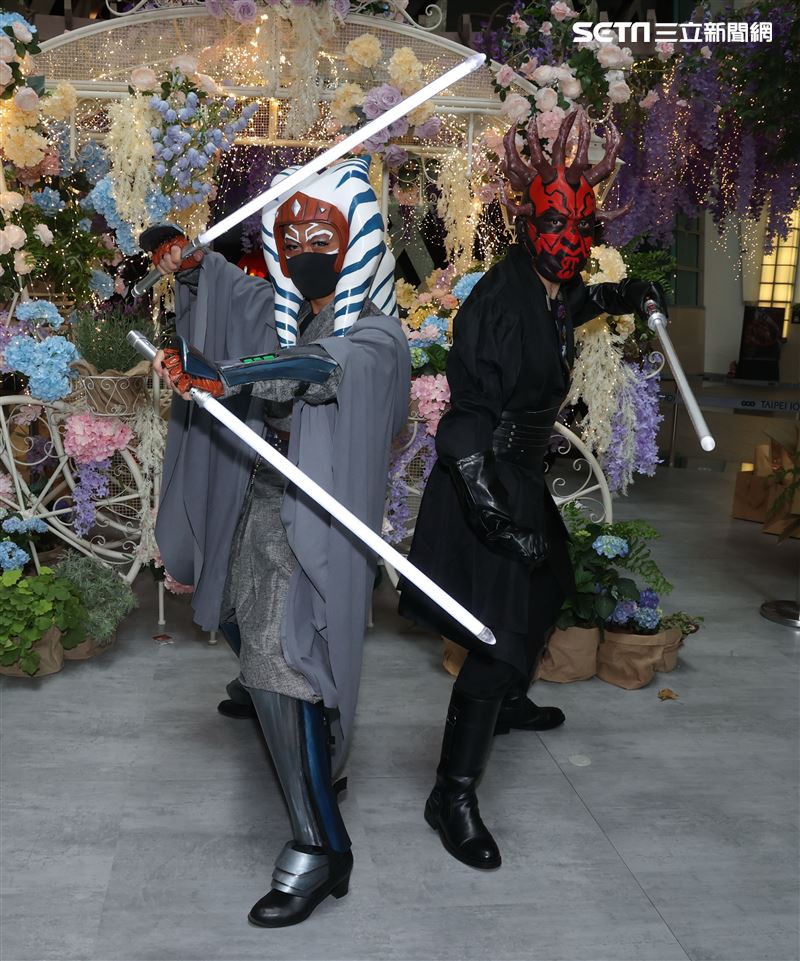 達斯魔、阿索卡出席星戰日。（記者邱榮吉/攝影）