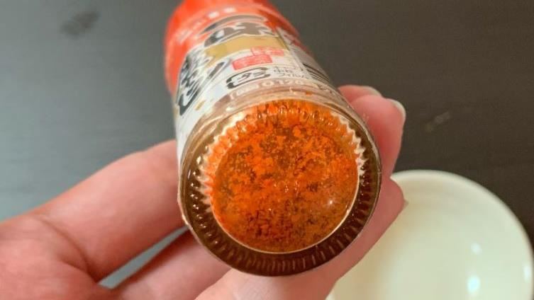 調味罐「卡粉」好難倒！網1招秒破解